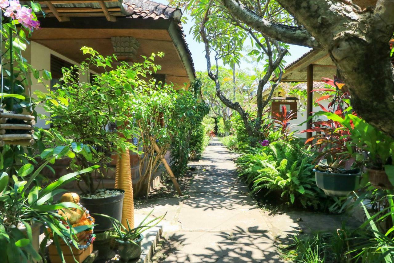 Mertha Jati Hotel Kuta Lombok Extérieur photo